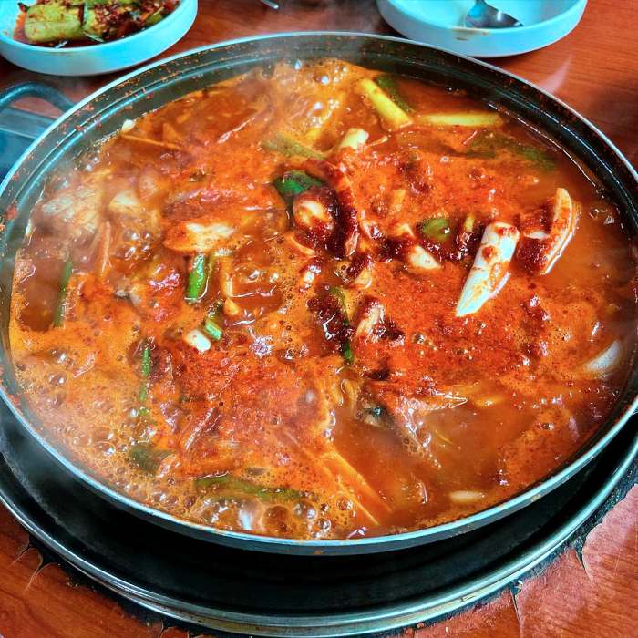 토요일은 밥이좋아 토밥좋아 대전 묵은지 고등어 조림 맛집