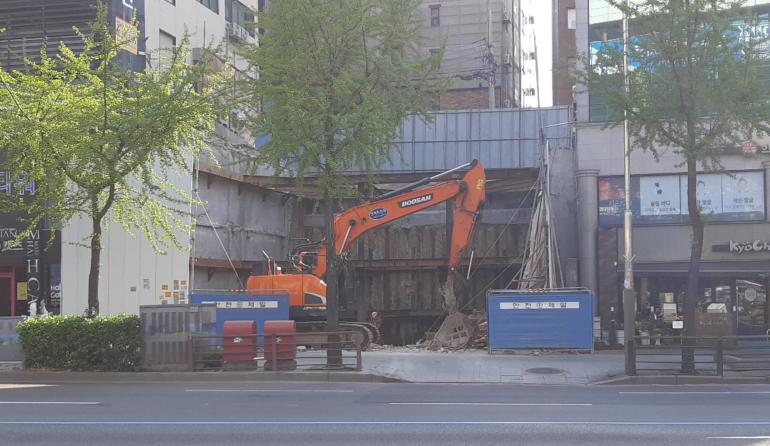  은평구 연신내역 인근 건물 공사 현장 사진 018(korean construction)