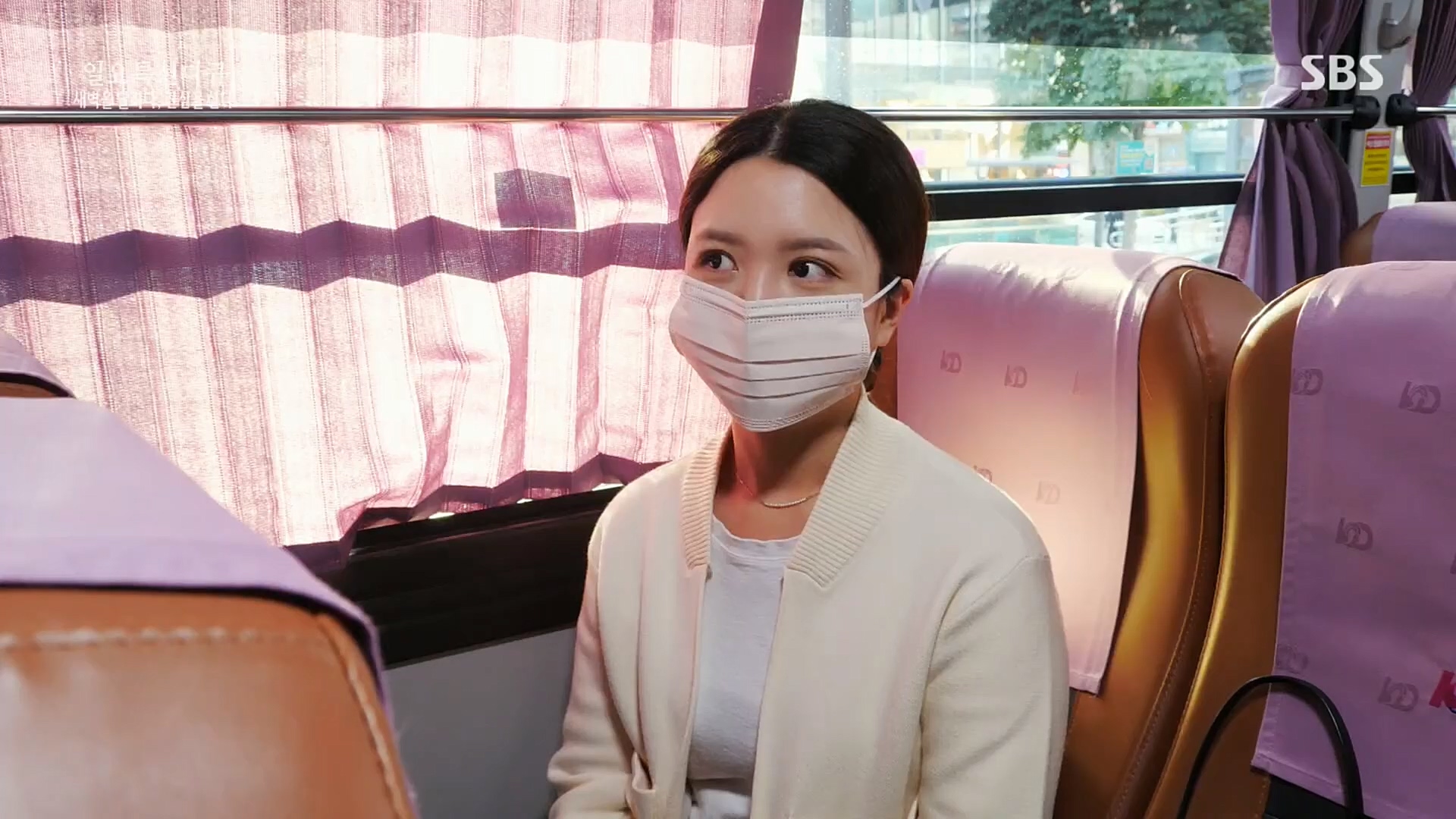 일요 특선 다큐멘터리.E294.221106p.H264-F1RST.mp4_20221204_163843.615.jpg