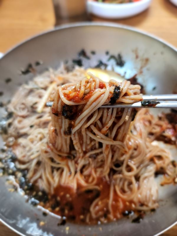 비빔막국수