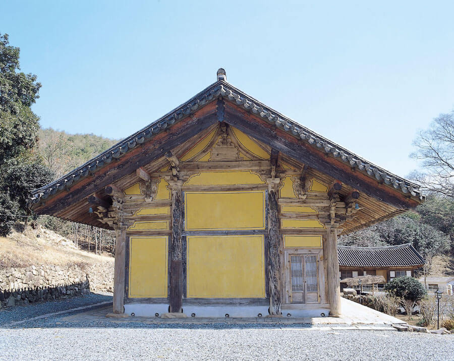 무위사-측면
