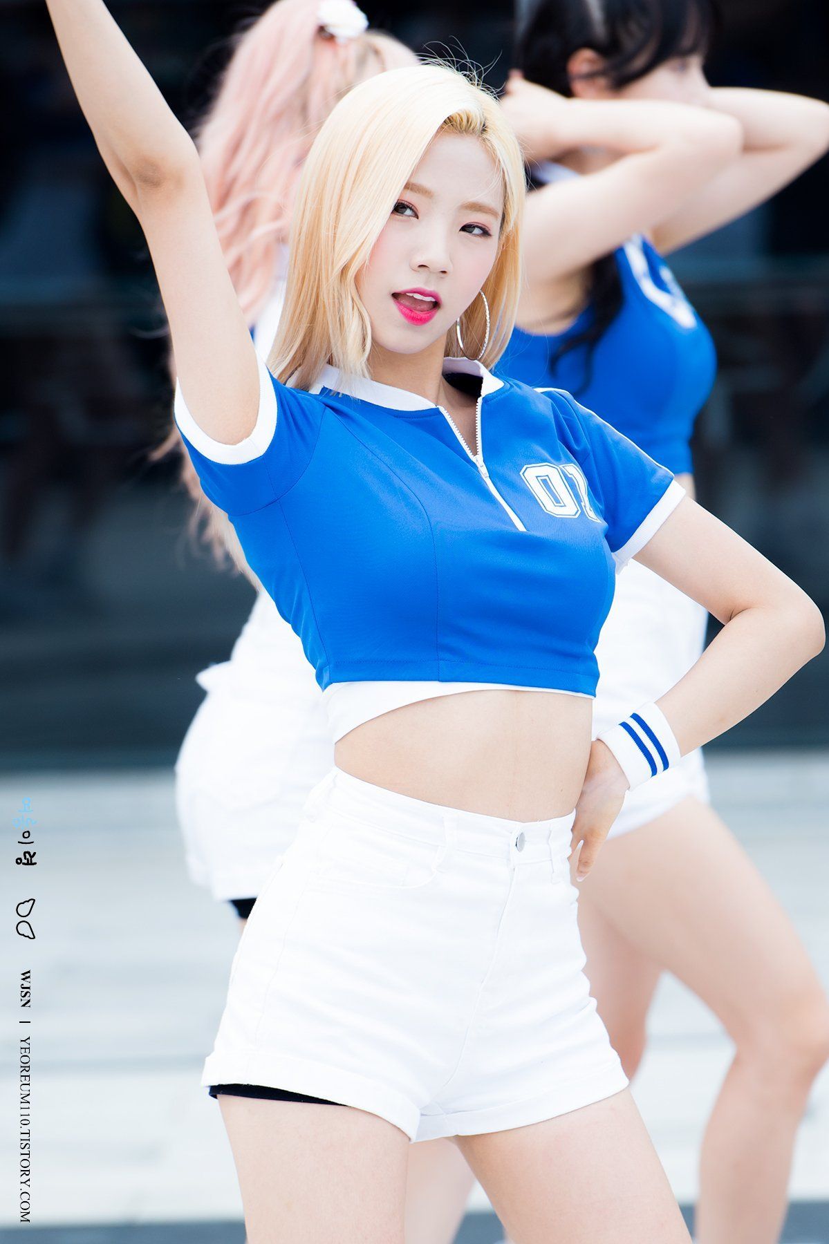  01 치어리더 우주소녀 여름 치어리더복 사진