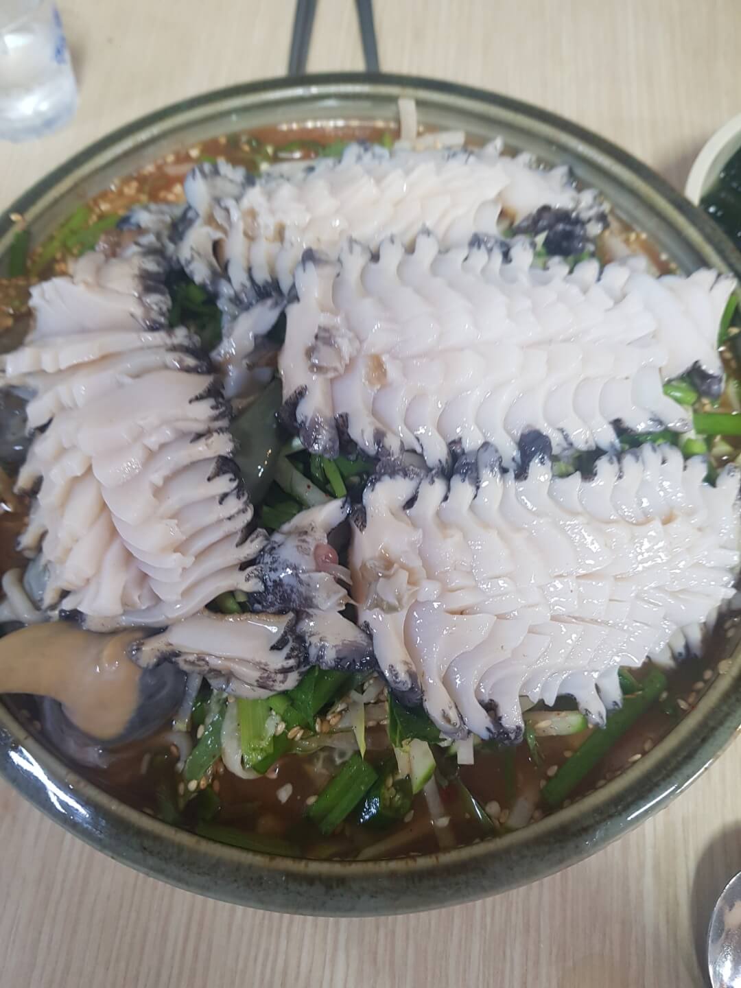  [ 강동구 / 둔촌동역 맛집 ] 제주도 아줌마네 집, 위치, 리뷰 - 전복 물회 맛집!!