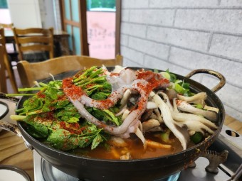 능이동태전골 동태내장전골