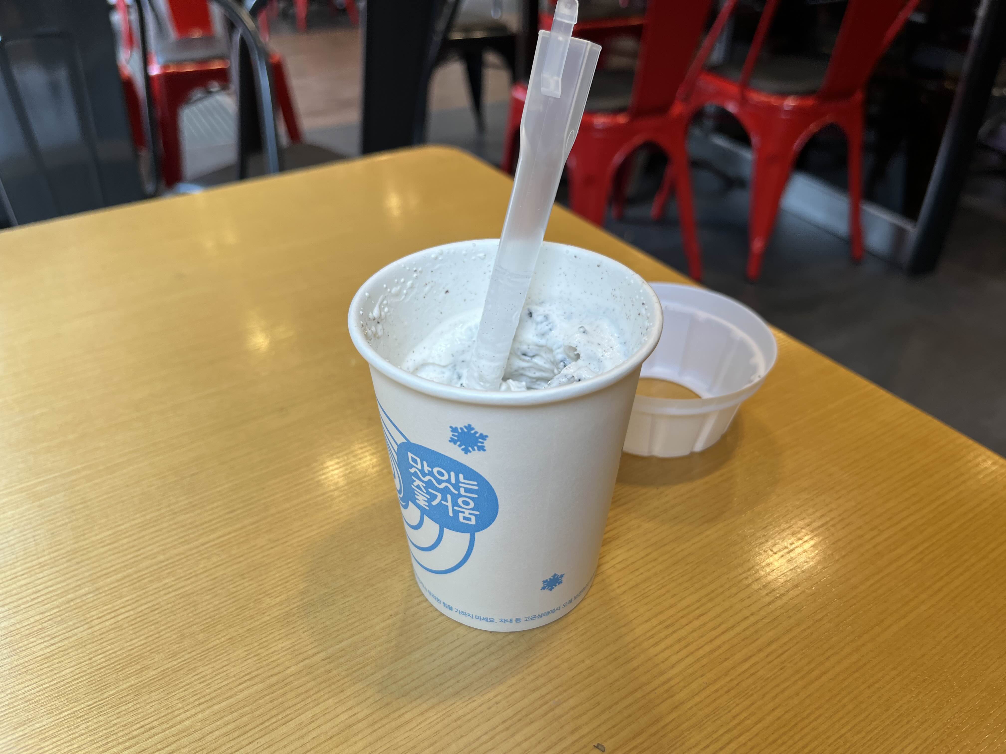  롯데리아 디저트 후식 토네이도 초코쿠키 후기!