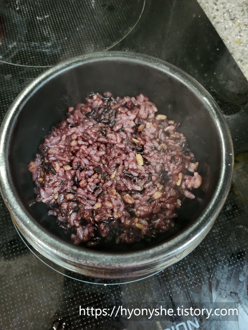 김치날치알밥