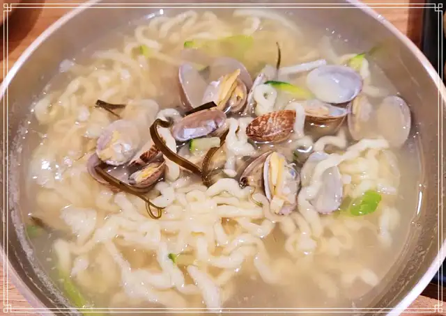 대전 도마 맛집 후루룩 짭짭 맛 좋은 1인분 4천원 칼국수