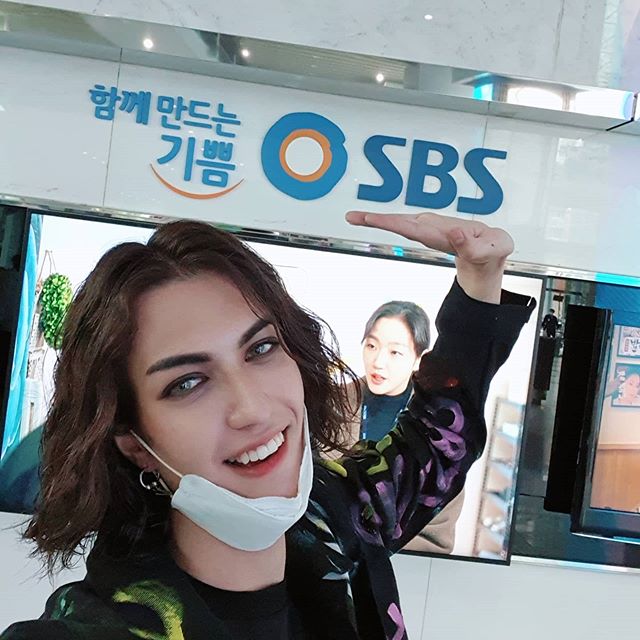  어바우츄 전 멤버 유튜브 드럼좌 빅터한의 모든 것