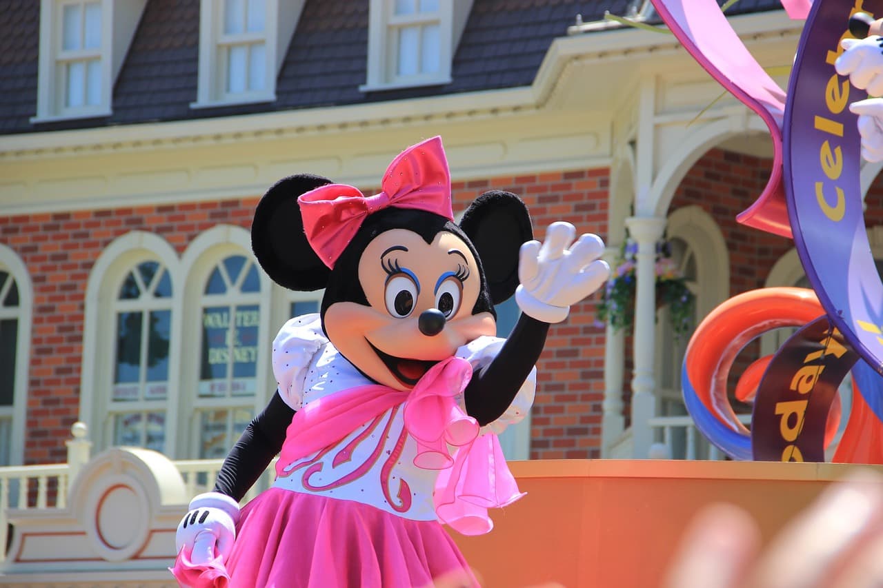 디즈니(Disney): 테마파크에서의 친환경 운영과 제로 웨이스트 정책