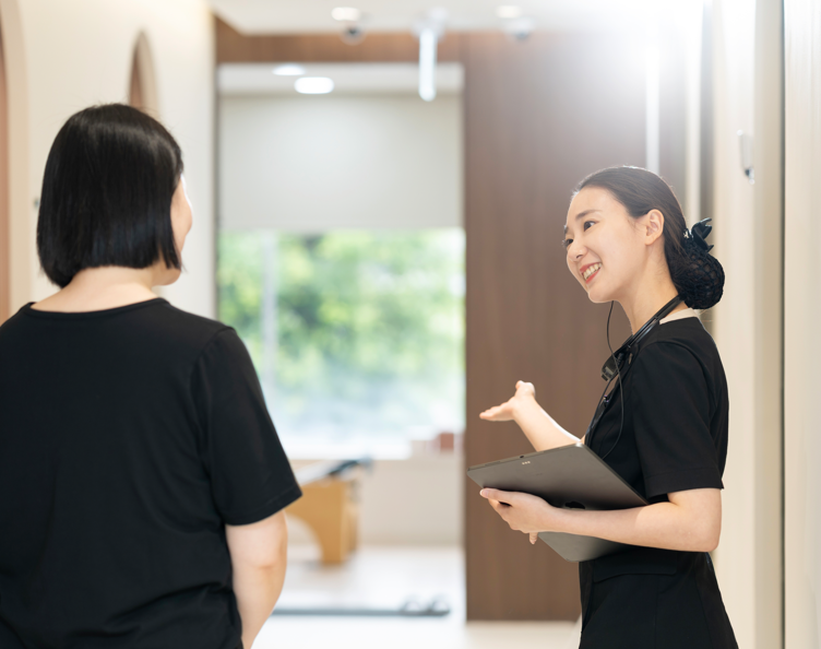 8자주름개선을 위한 다양한 방법 ( 리프팅 & 쥬브젠 자가진피재생술)