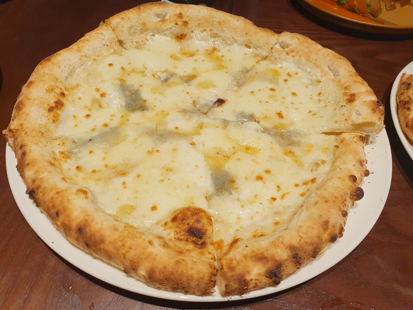 베트남 로컬 피자 맛집 베트남 하노이 호안끼엠 맛집 추천 PIZZA 4P&#39;S 피자포피스 짱띠엔점