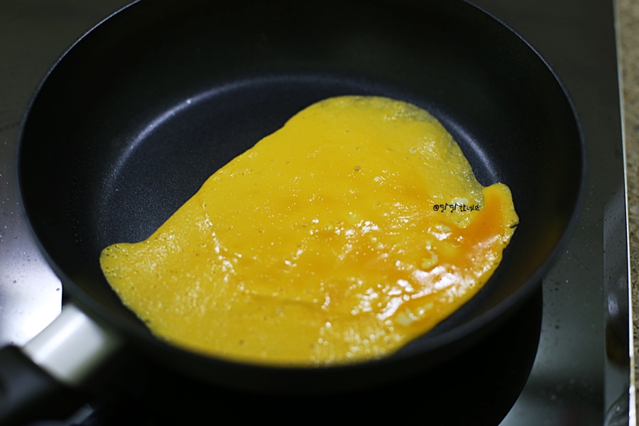 떡국 소고기 꾸미 만들기 소고기떡국 끓이는법 경상도식 4