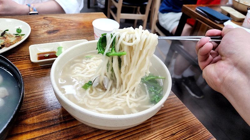 [대전 맛집] 오씨칼국수 도룡점 / 동죽, 칼국수 전문점 - 칼국수2