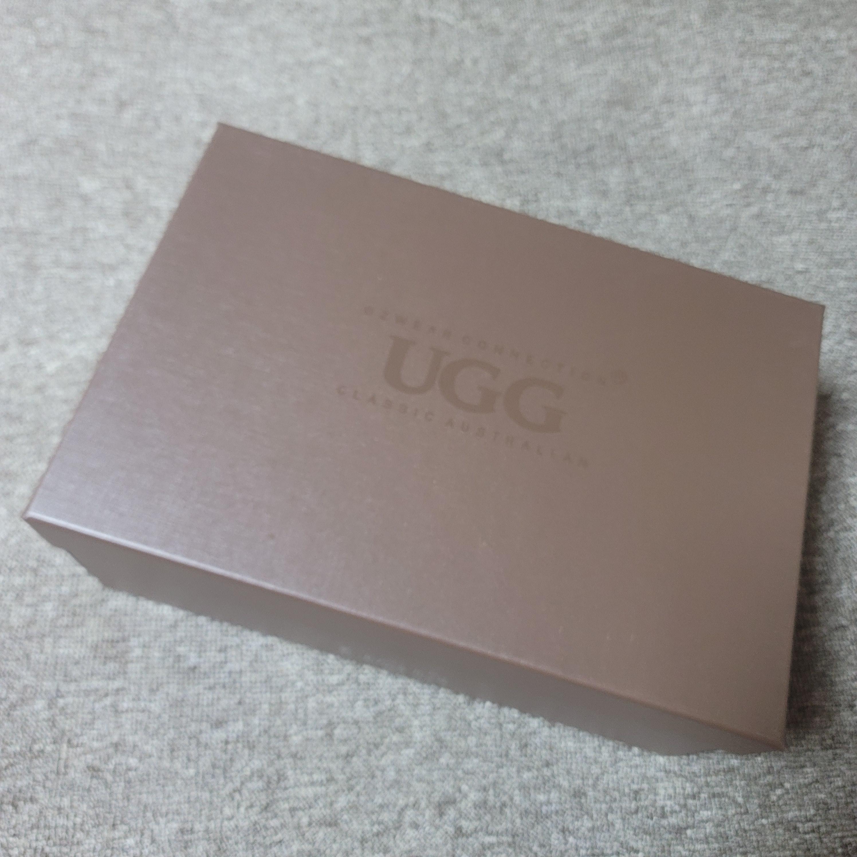 UGG 코케트 어그 슬리퍼 포장 상자