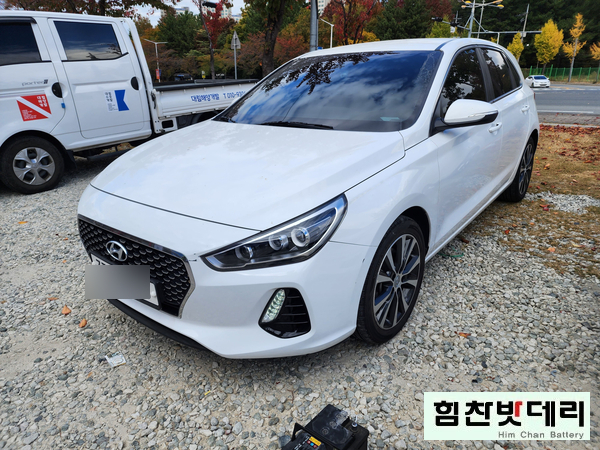 창원 자동차 배터리 전문점 힘찬배터리 현대 I30 AGM70 배터리 창원 마산 진해 출장 밧데리