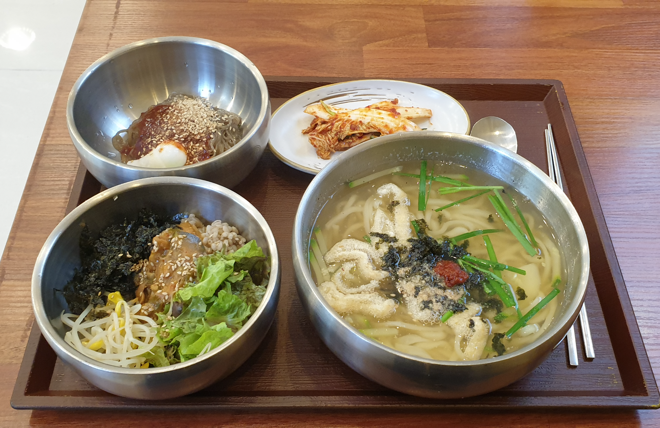  [가산디지털단지] 민속식당 - 민속 칼국수 정식(멸치칼국수, 비빔냉면, 강된장보리밥)