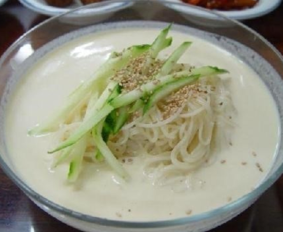  ソウルのコングクス(冷豆麺)グルメ4ヶ所