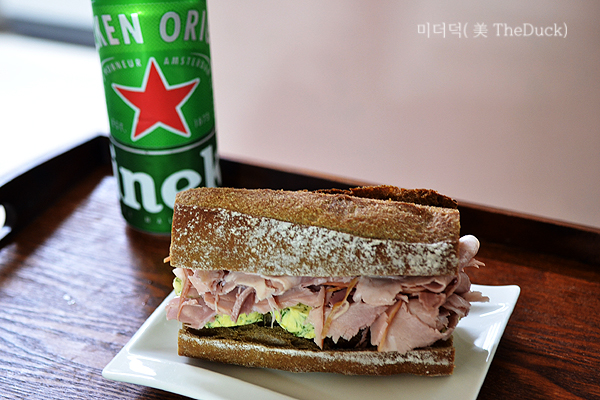 반쪽만 먹어도 배가 불러요