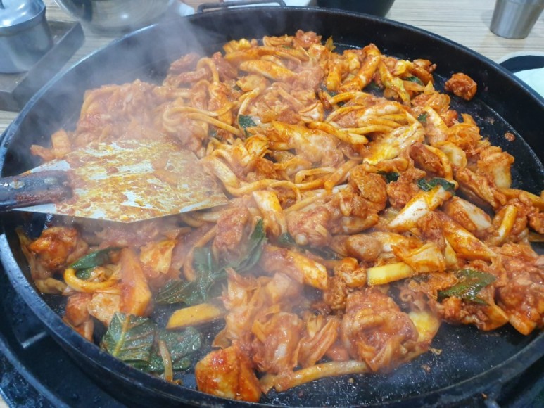 춘천명동본가닭갈비 이미지