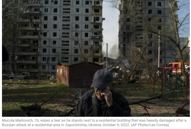 [Ukraine war] 러시아&#44; 키이우에 대규모 폭격...4층 아파트 순식간에 사라져 VIDEO: Several dead as Russia strikes Ukraine&rsquo;s Zaporizhzhia after bridge bombing