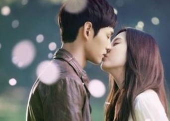  연인과, 애인과, 남편, 아내와 키스하는 꿈, 연예인과 키스하는 꿈 해몽 입니다.