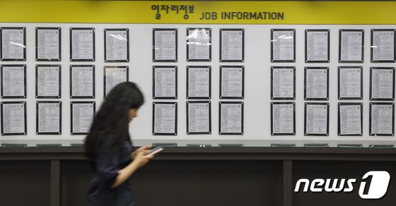  6월 취업자 33. 3 만명 3개월 연속 증가