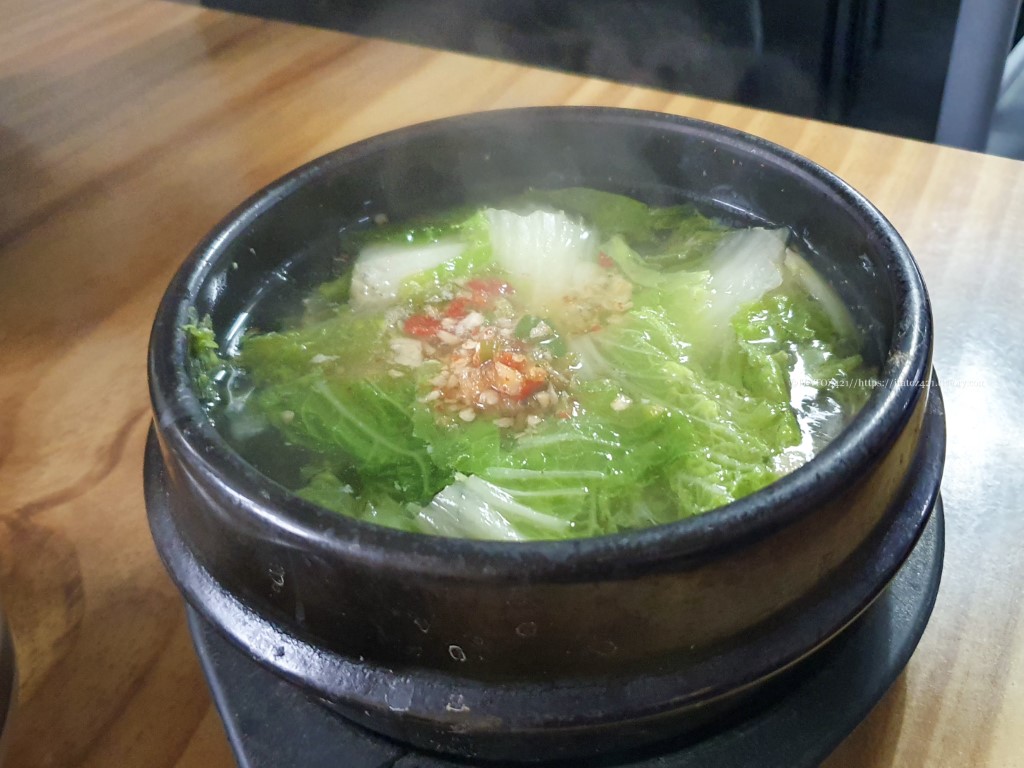 제주도 토속음식 맛집 앞 뱅디 식당 멜국