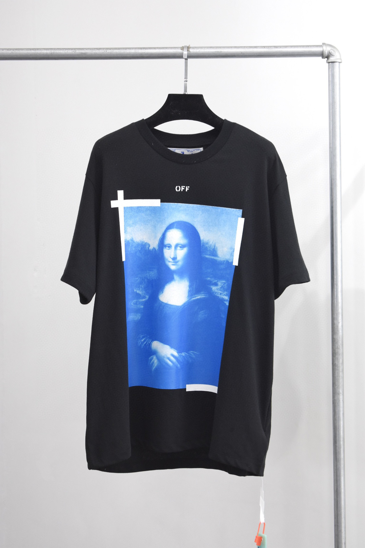  [OFF WHITE] 오프화이트 모나리자 반팔 티셔츠 (2 COLOR)