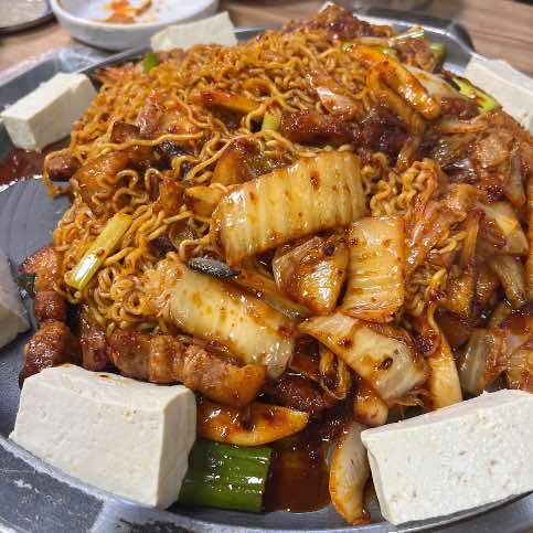 통돼지네 이미지