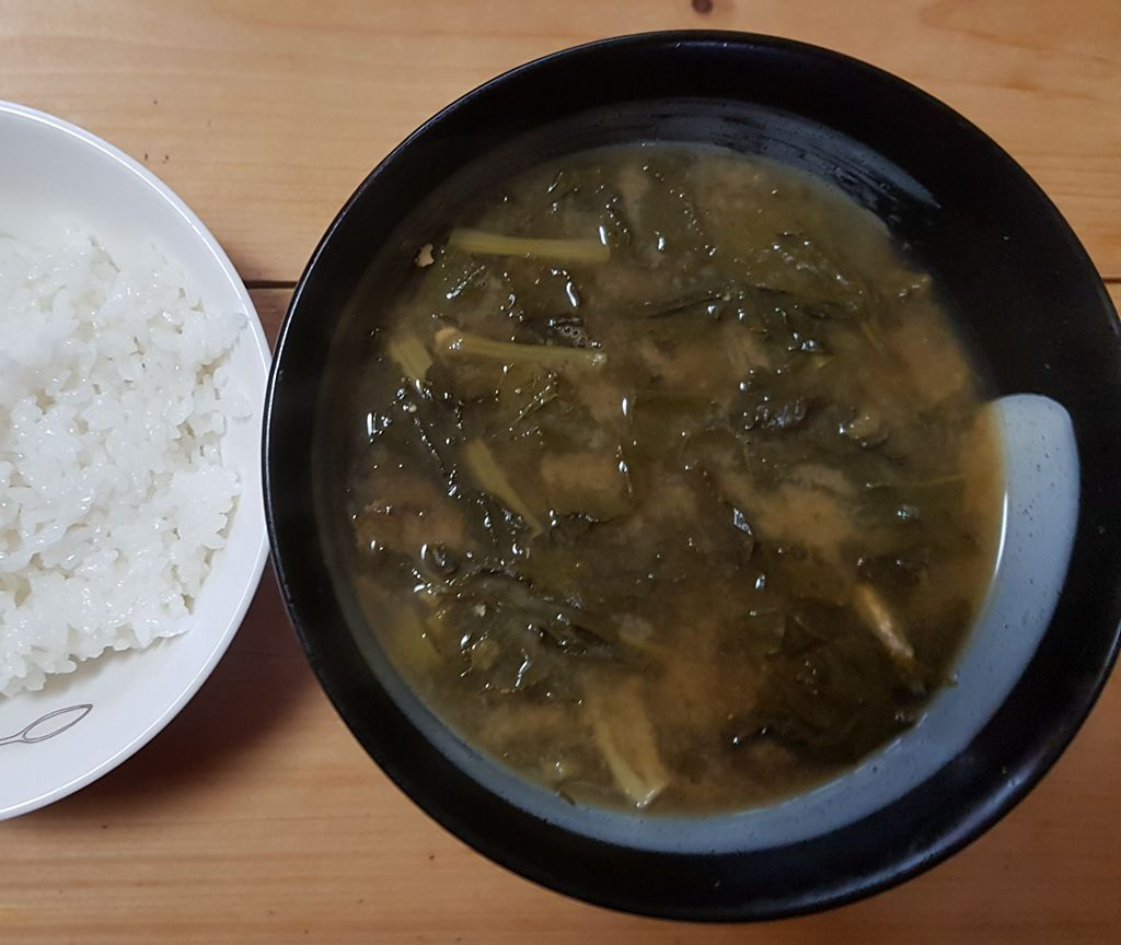 한식으로 실천하는 저속노화 식단 들깨시래기국