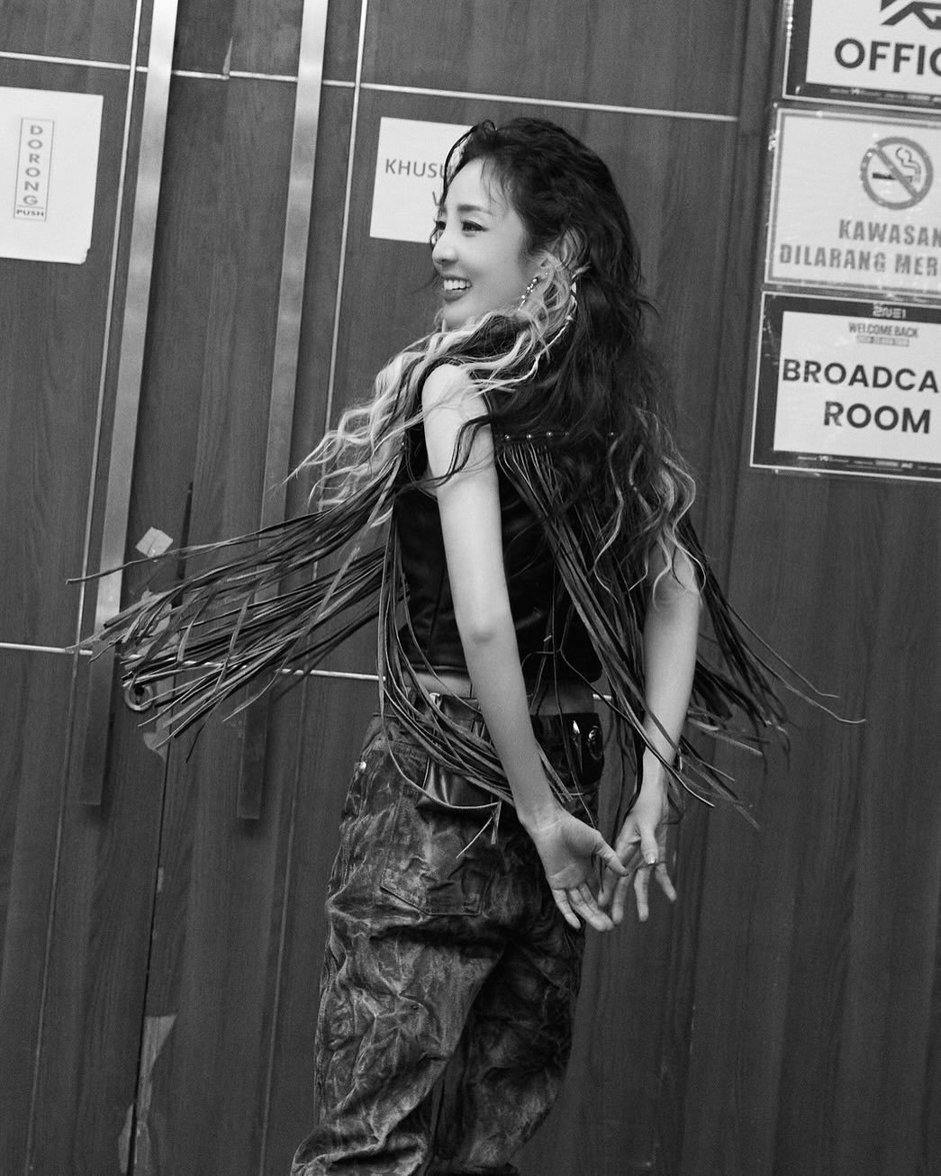 손전등 산다라박