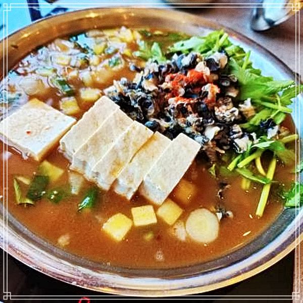 생방송 투데이 모둠 수육무침, 모듬 수육전골, 바지락, 스지, 된장술국 맛의 승부사 맛집 판교, 판교역 근처 추천 가게 엄마가 해주던 옛날 그 맛! 명품 된장 전골 7월 11일 방송 정보