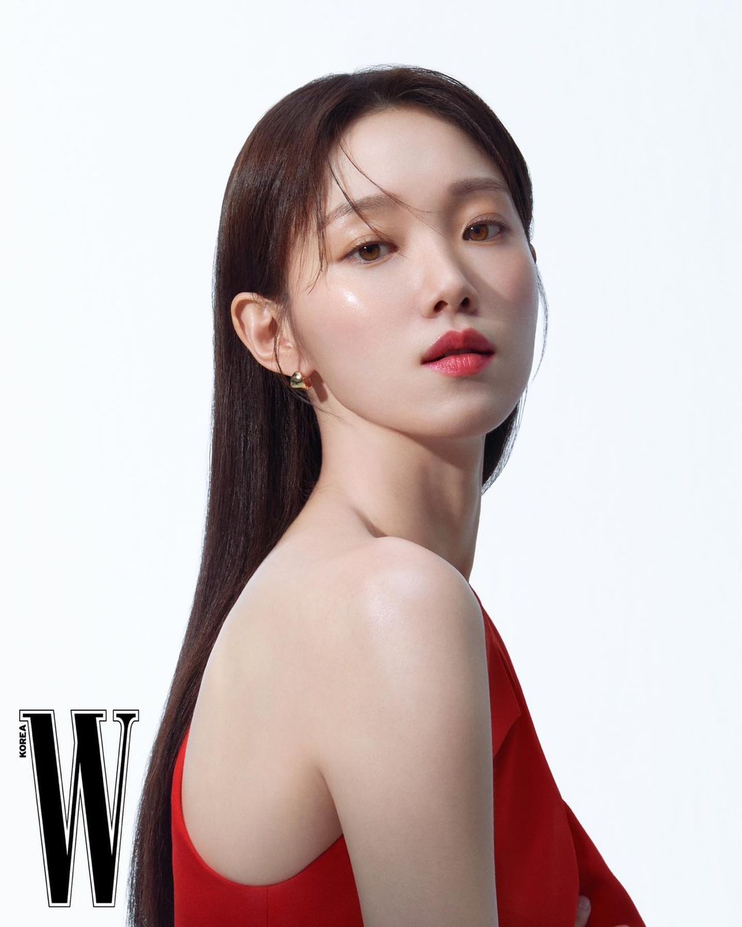 이성경 WKOREA 화보