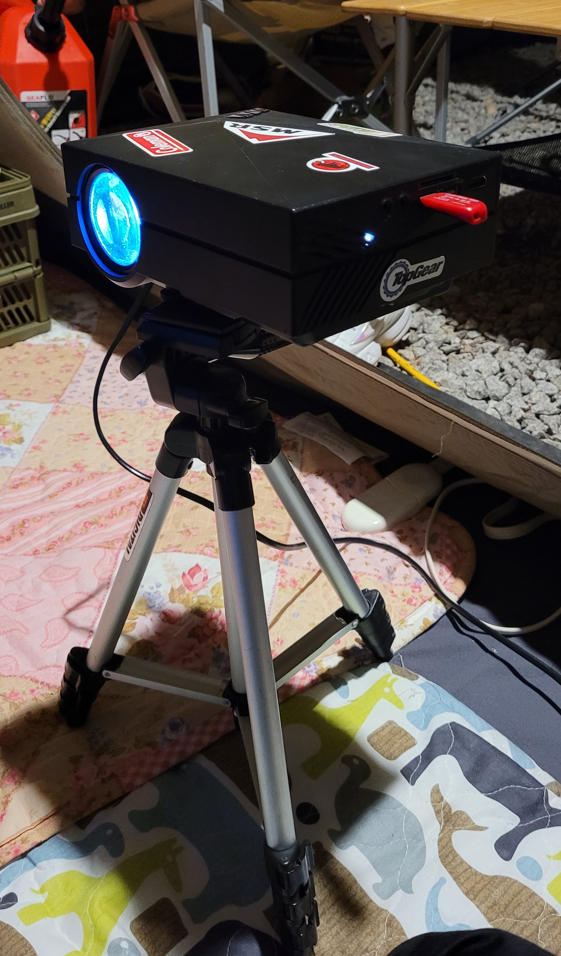  [캠핑장비] 대륙의 실수 GM60과 빔프로젝터 PF50KA와 PH550 구입 전 비교