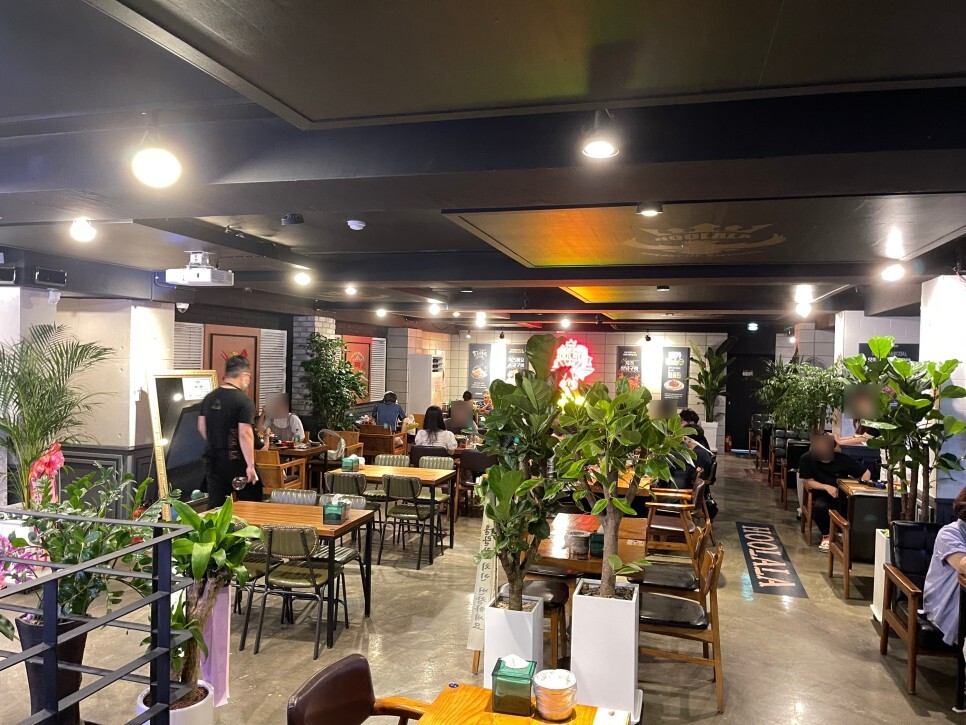 훌랄라참숯치킨 이미지