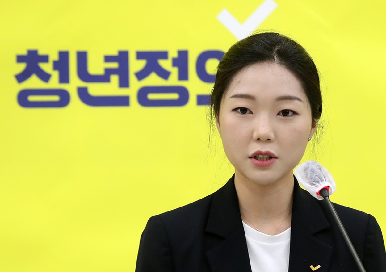  강민진 청년정의당 대표, 성폭력 오영훈 대표 폭로, 어머니 이지영님의 글, 페이스북 인스타그램 주소 min.jin.kang