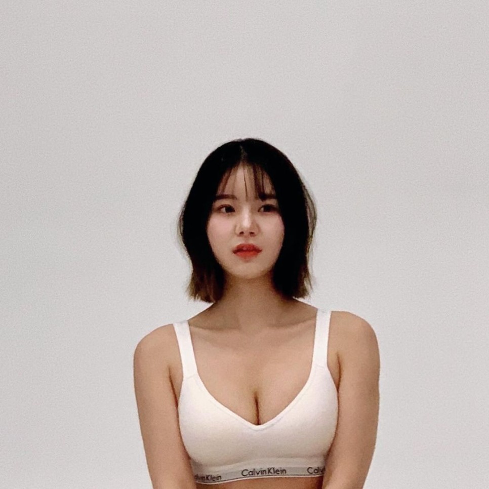  코미디언 출신 배우 맹승지가 우월한 몸매를 자랑했다.