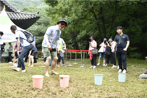 오감만족 2024 문경새재 맨발페스티벌 기본일정과 프로그램 소개 황민호 황민우 출연