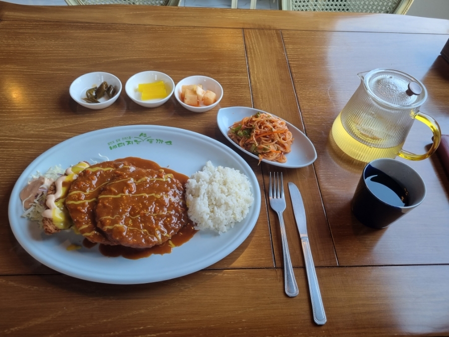 배터지는생돈까스 이미지