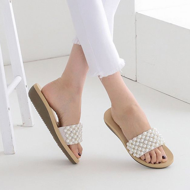 쿠션감이 좋은 펄콤비 4cm 웨지 슬리퍼