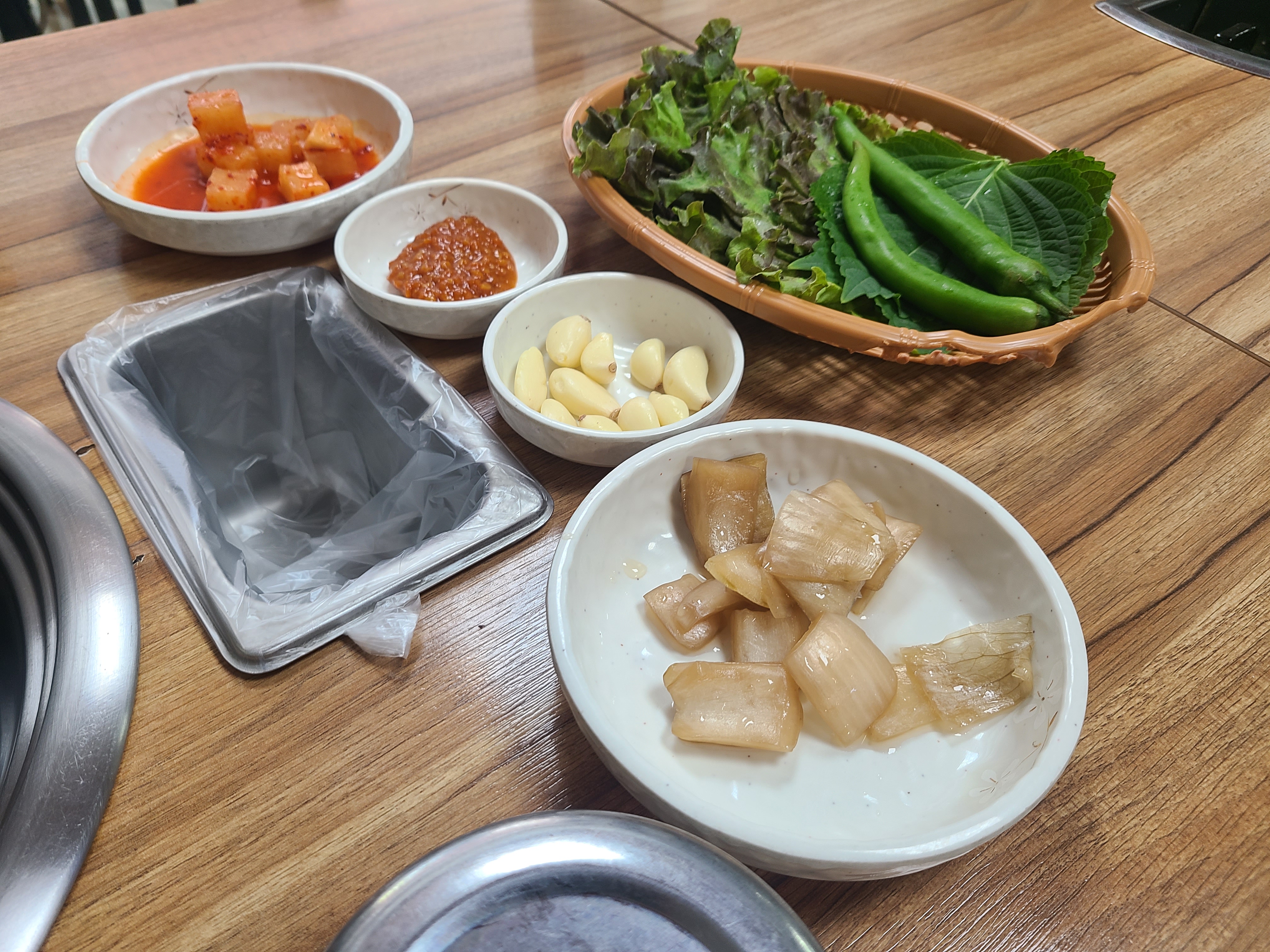 통돼지두루치기 이미지