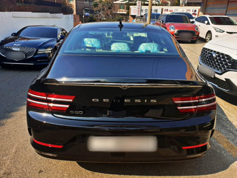 Genesis g80을 성공적으로 타고 있나요? 2