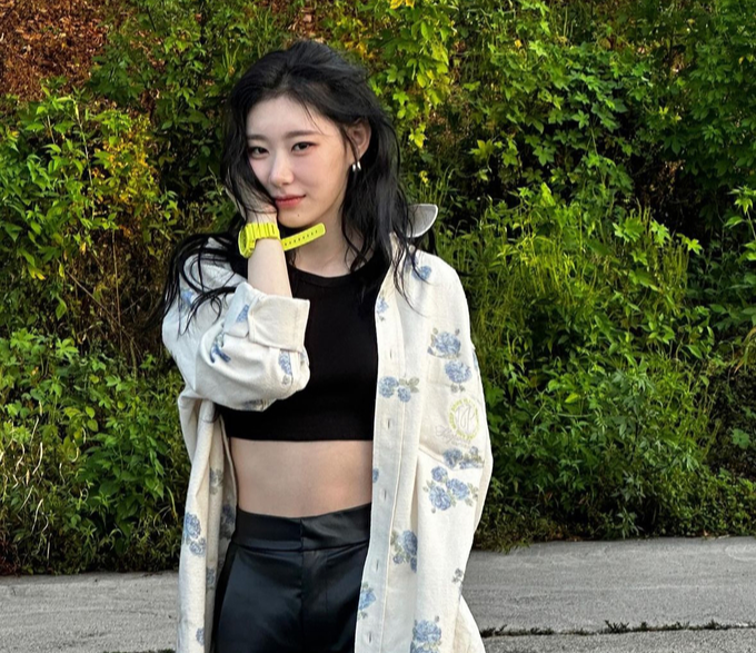 있지 채령 사복