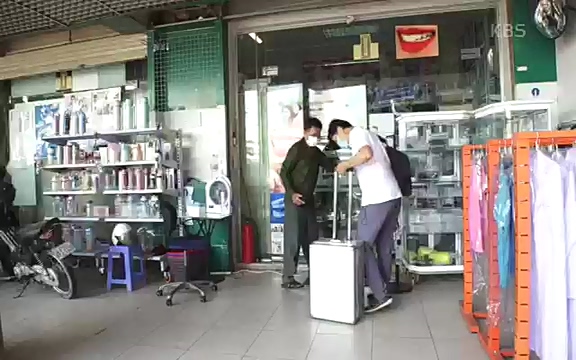 [4521회] 인간극장 - KBS사랑해요 로꾸르 최 2부] 정규 씨는 한국에서 공대를 졸업하고 잠시 직장생활을 .ts_20220822_161537.124.jpg