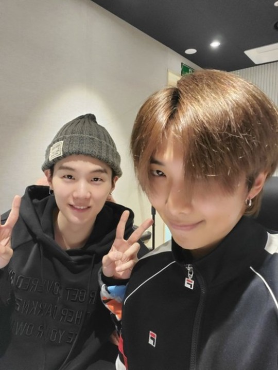  RMx슈가, 라이브로 아미와 소통 '파이팅 넘쳤다'