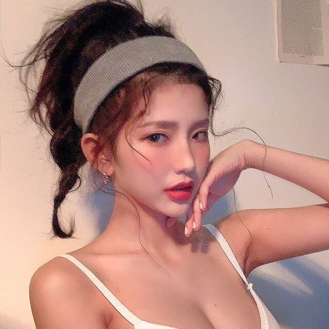 쇼핑몰 츄(Chuu) 모델 아사키 인스타그램 사진들 모음