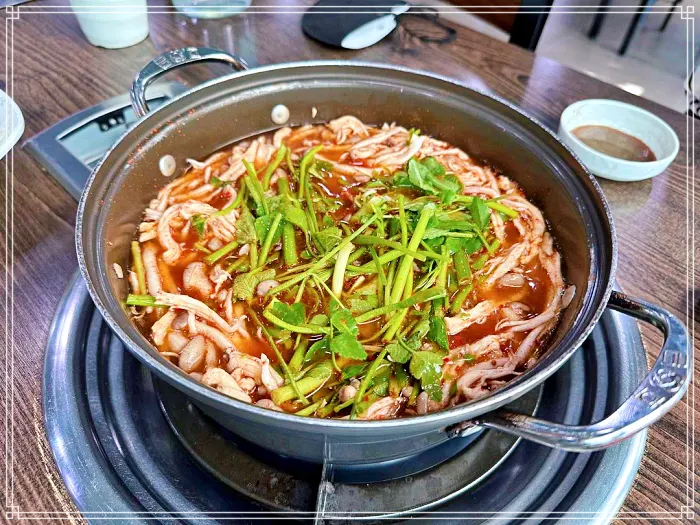 TJB 생방송투데이 김해&#44; 인제대 샤브샤브 손칼국수 맛집