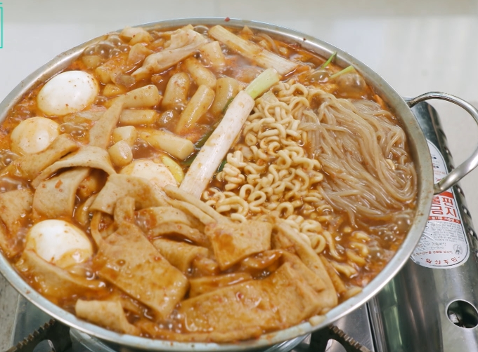  류수영 즉석떡볶이 편스토랑 레시피 115회 분식 레시피 양지해장국 양지육수 만들기 0218