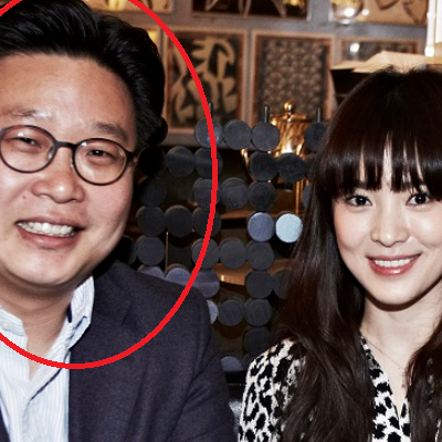  송혜교 후원 옆에 남자는 누구?
