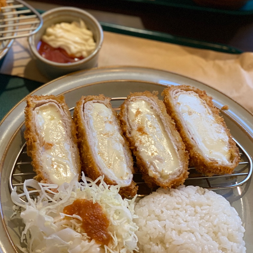  군자역 맛집 마쿠에 - 치즈카츠, 가라아게 추천